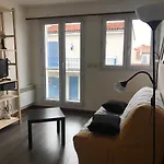 Appartement Votre Pied A Terre Sur Le Port De La Rochelle (Charente-Maritime)